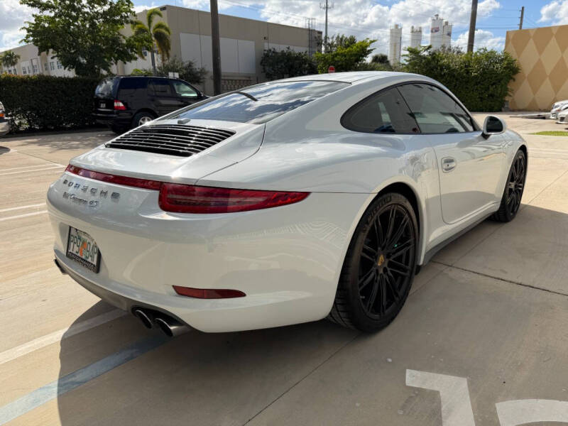 2015 Porsche 911 Carrera 4S