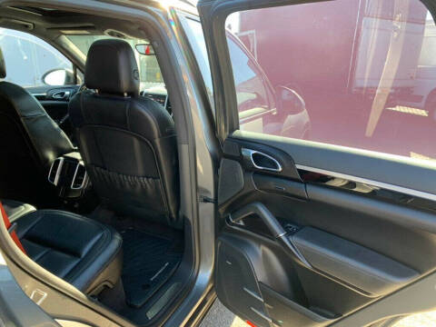 2017 Porsche Cayenne S