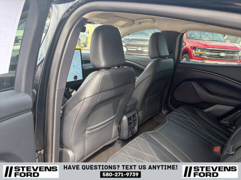 2024 Ford Mustang Mach-E Select