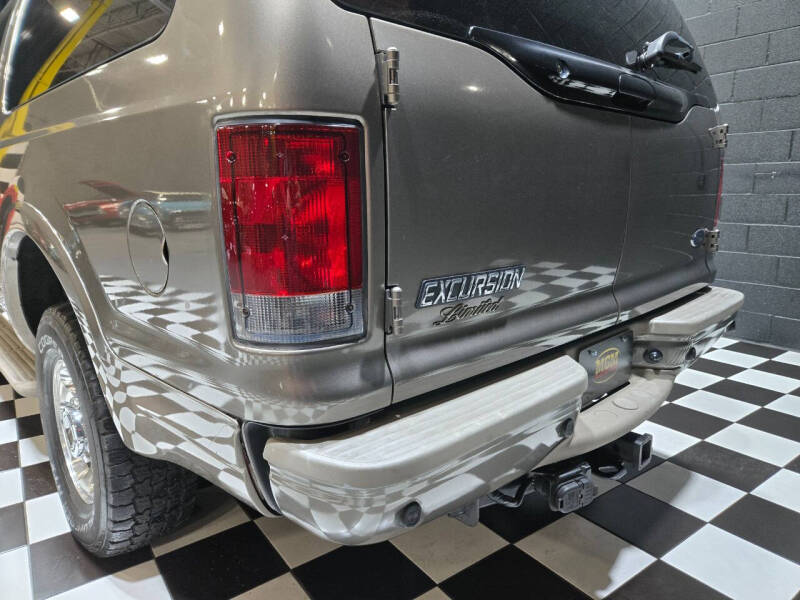 2004 Ford Excursion Limited