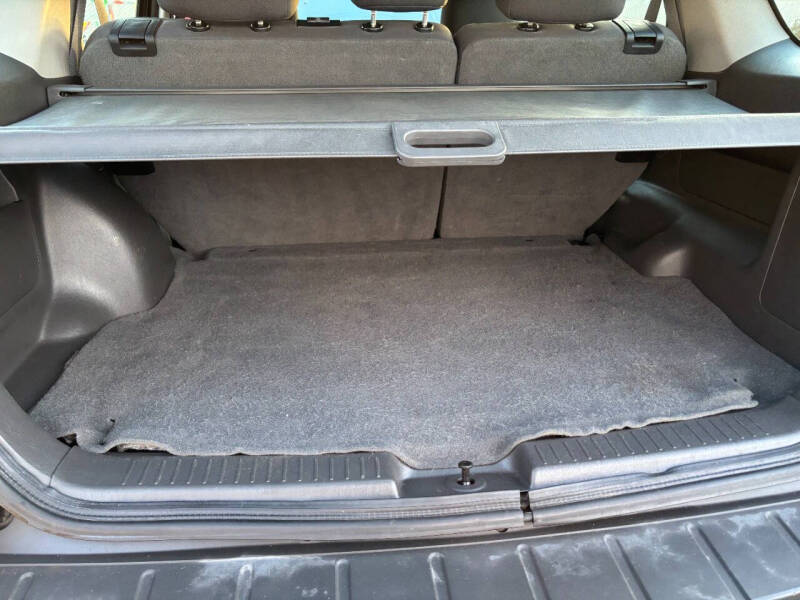 2005 Ford Escape XLS