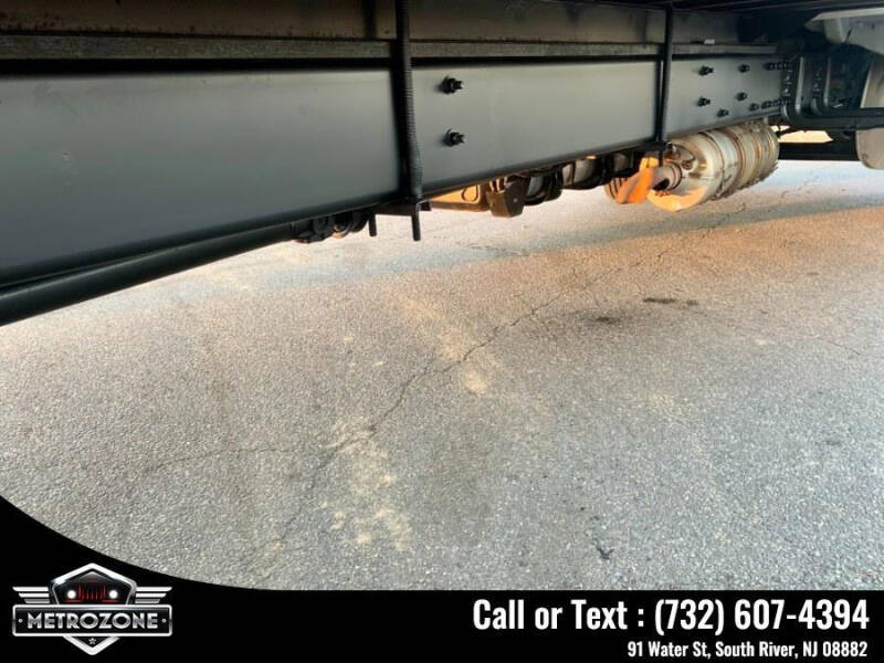 2019 Freightliner M2 106