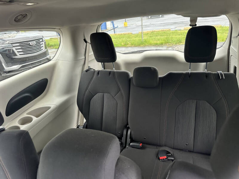 2017 Chrysler Pacifica Touring