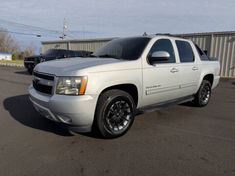 2011 Chevrolet Avalanche LS