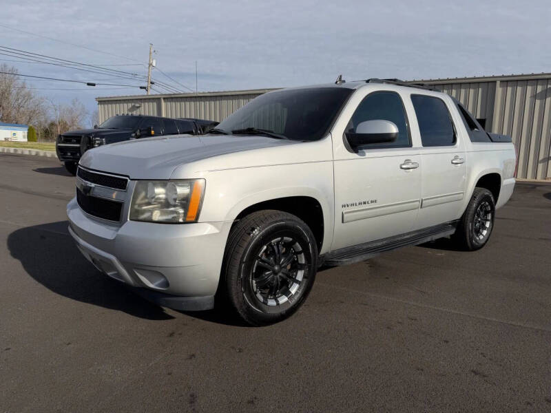 2011 Chevrolet Avalanche LS