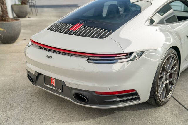 2021 Porsche 911 7