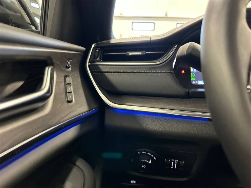 2025 Jeep Grand Cherokee Overland