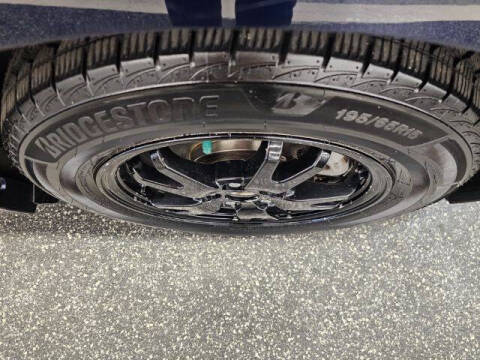 2014 Toyota Prius Two