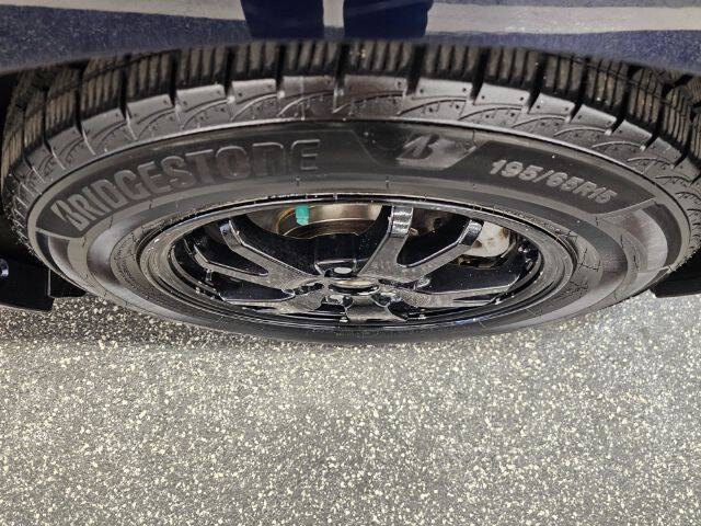 2014 Toyota Prius Two