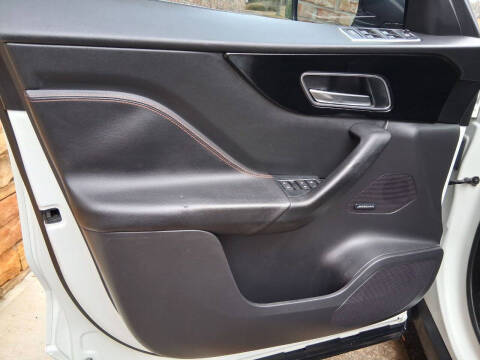 2019 Jaguar F-PACE 30t Prestige