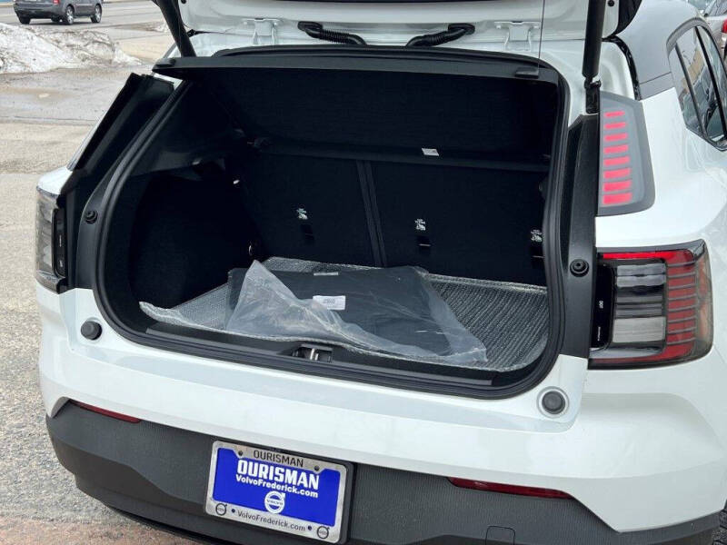 2026 Volvo EX30 Plus
