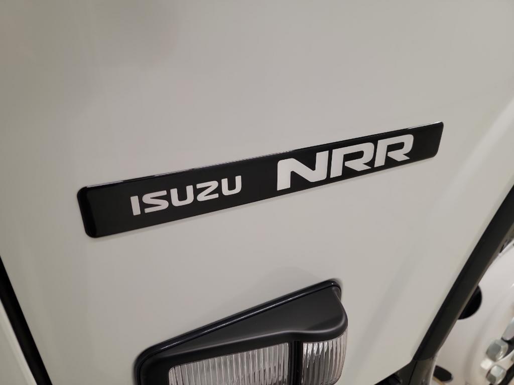2025 Isuzu NRR 4X2 2dr 71.0 in. BBC Tilt Cab 109 212 WB 2