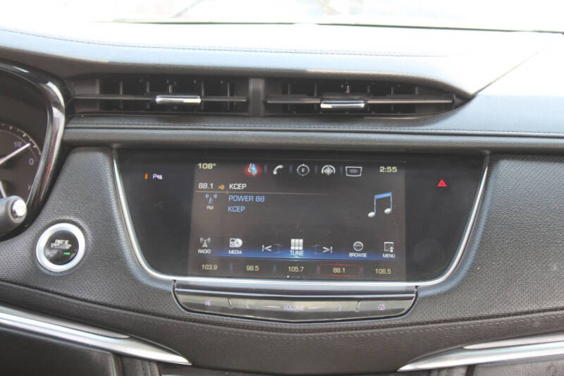 2018 Cadillac XT5 Premium Luxury