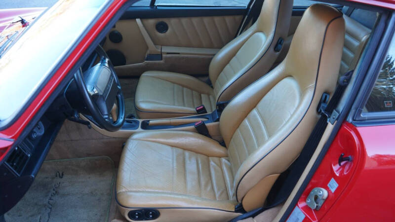 1991 Porsche 911 Carrera 2