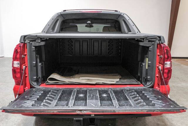 2011 Chevrolet Avalanche LS