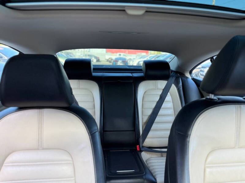 2010 Volkswagen CC Luxury