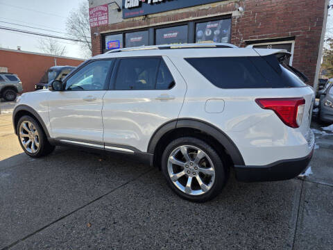 2020 Ford Explorer Platinum