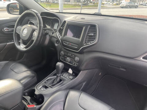 2019 Jeep Cherokee Latitude Plus