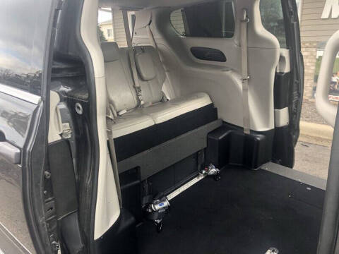 2019 Chrysler Pacifica Touring L