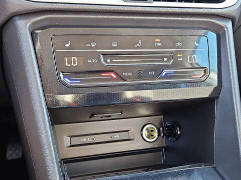 2025 Volkswagen Taos SE