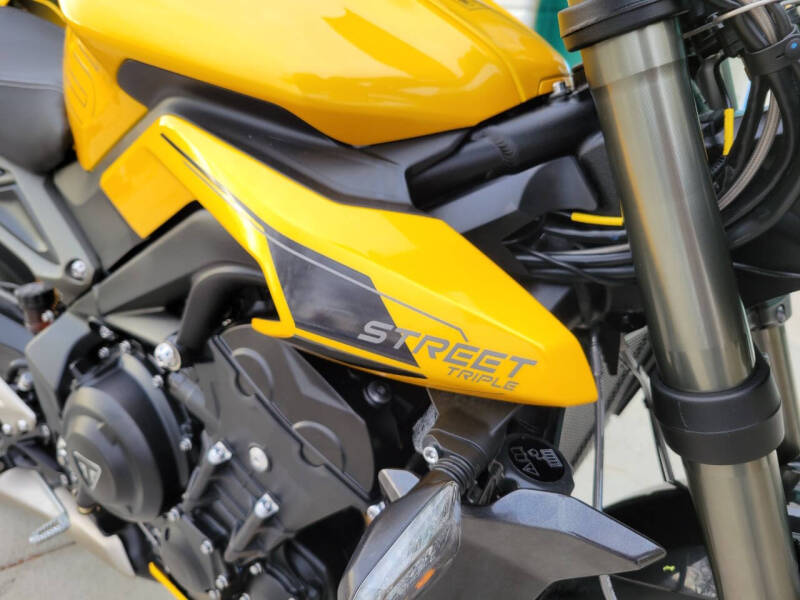 2025 Triumph Street Triple 765RS