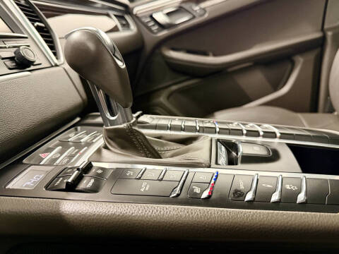 2016 Porsche Macan S