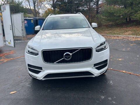 2017 Volvo XC90 T6 Momentum