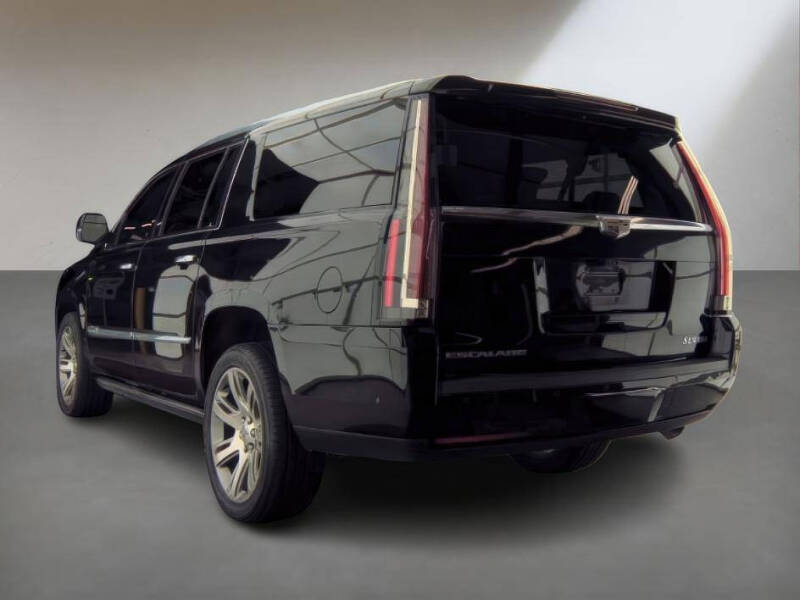 2017 Cadillac Escalade ESV Premium Luxury