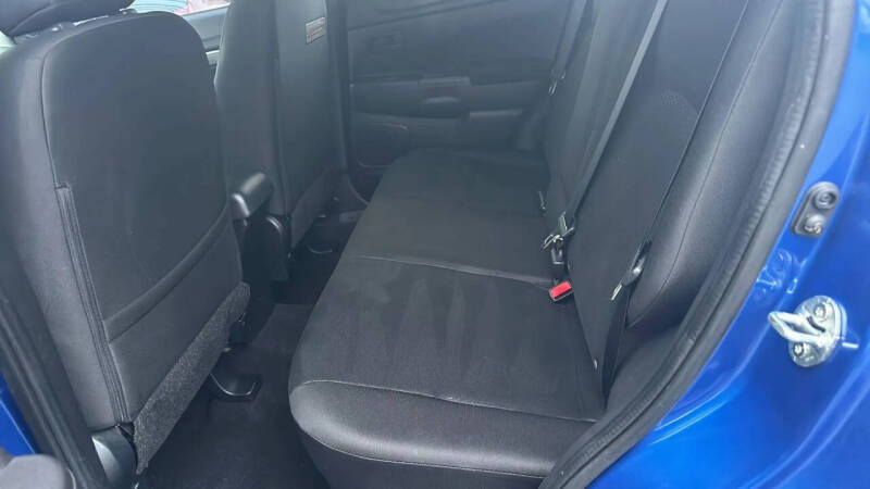 2015 Mitsubishi Outlander Sport 2.4 ES