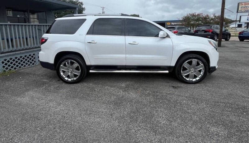 2017 GMC Acadia Limited Base photo 4