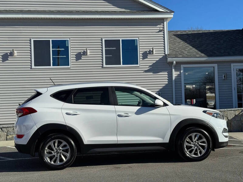 2016 Hyundai Tucson SE