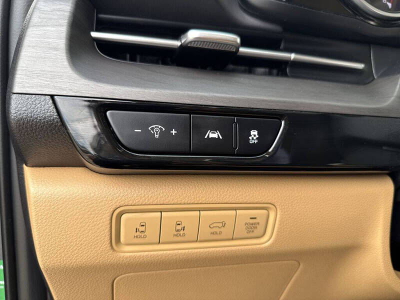 2024 Kia Carnival EX