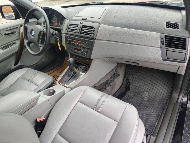 2004 BMW X3 3.0i