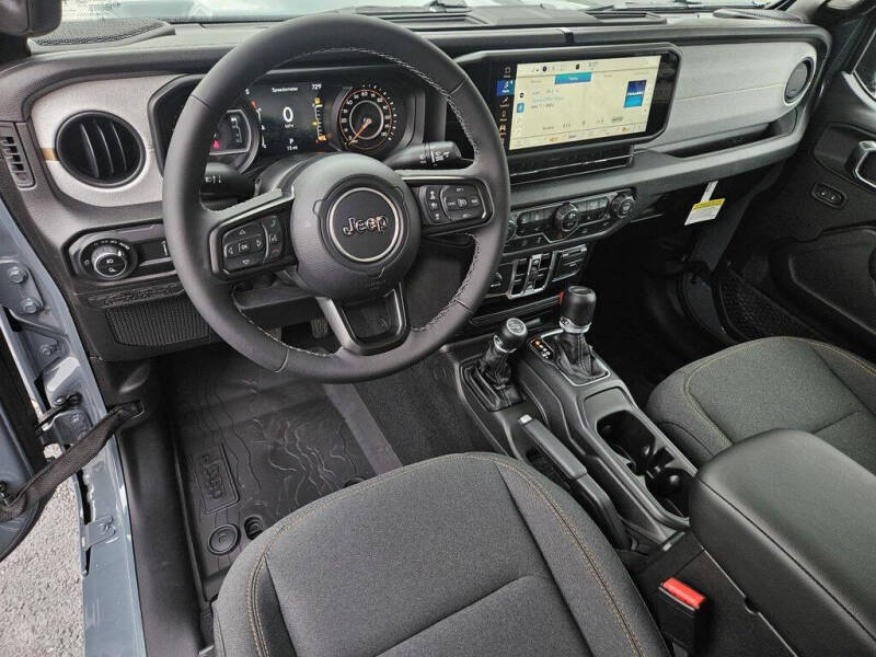 2025 Jeep Gladiator Sport