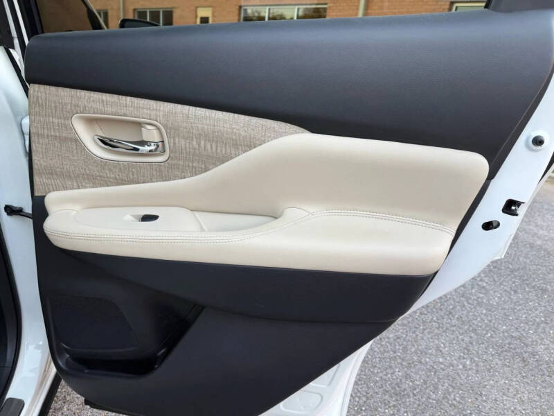 2022 Nissan Murano SL