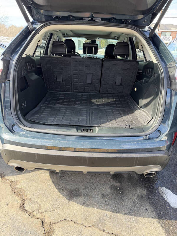 2019 Ford Edge Titanium