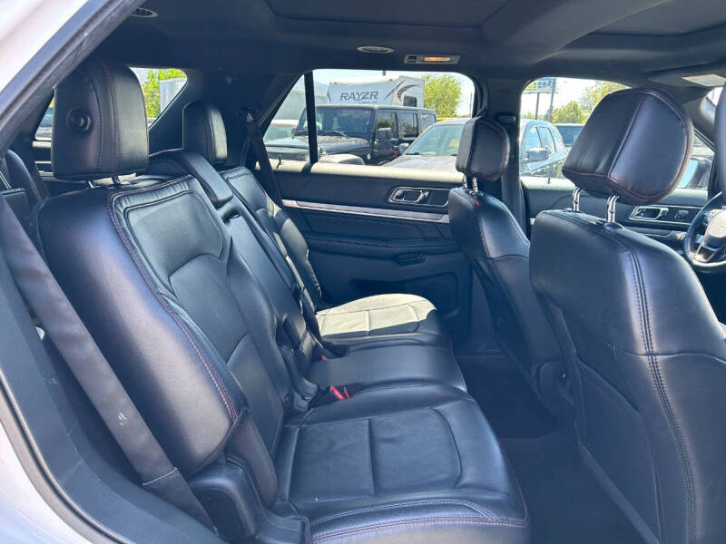 2017 Ford Explorer Sport