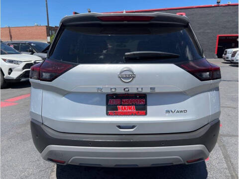 2022 Nissan Rogue SV