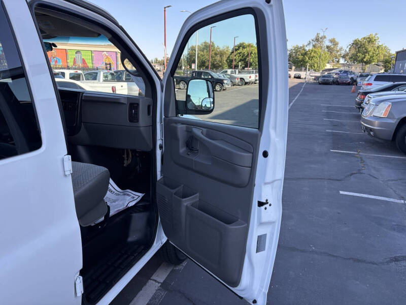 2007 GMC Savana 2500