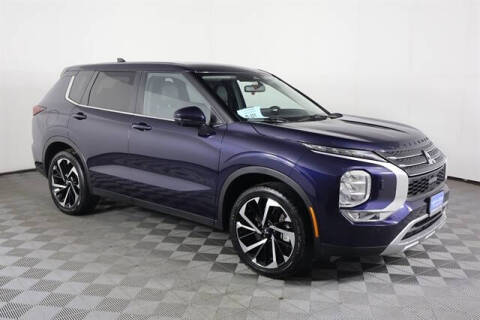 2023 Mitsubishi Outlander SE