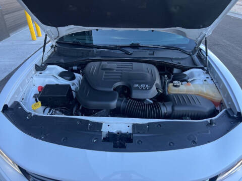 2017 Dodge Charger SE