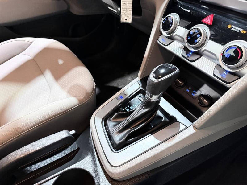 2019 Hyundai Elantra