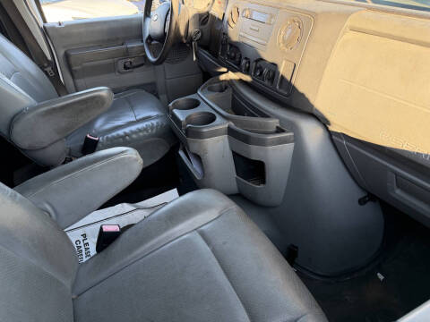 2013 Ford E-Series E-350 SD