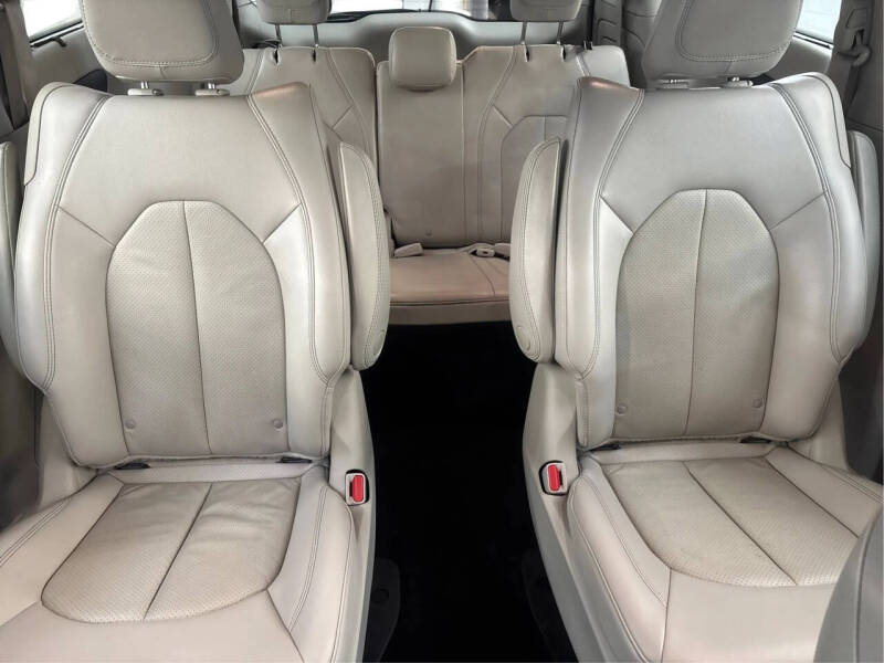 2020 Chrysler Pacifica Hybrid