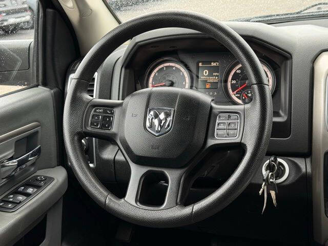 2017 RAM 1500 SLT