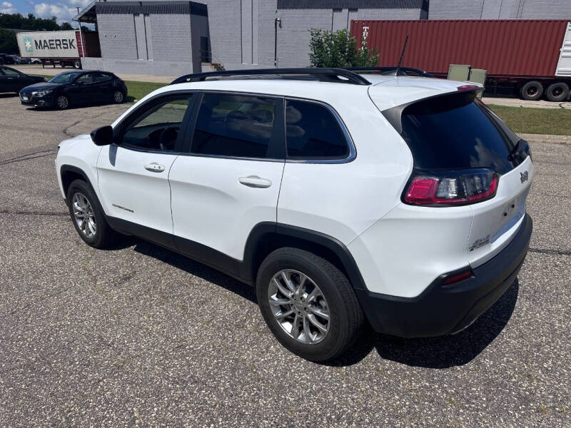 2022 Jeep Cherokee Latitude Lux