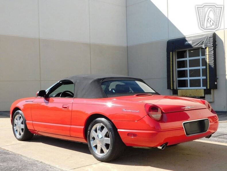2002 Ford Thunderbird Deluxe
