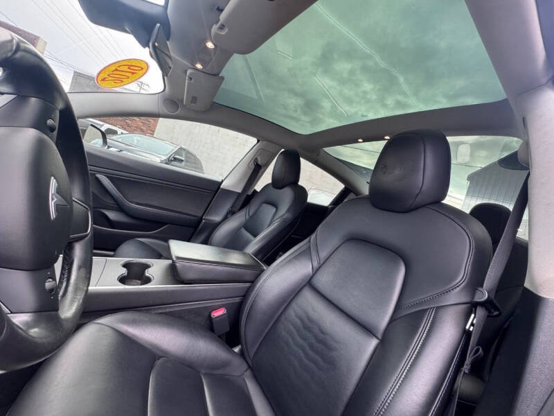 2019 Tesla Model 3 Standard Range Plus