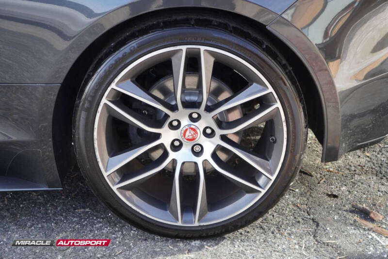 2018 Jaguar F-TYPE R-Dynamic