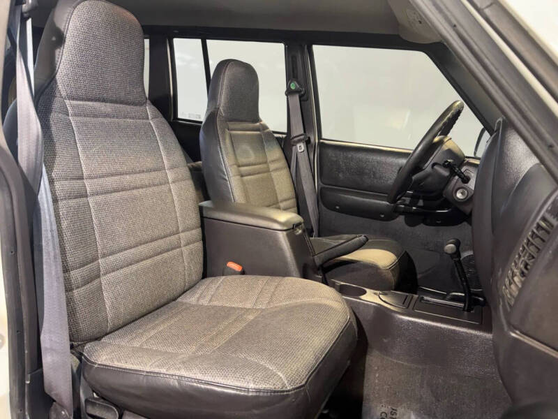 2000 Jeep Cherokee SE